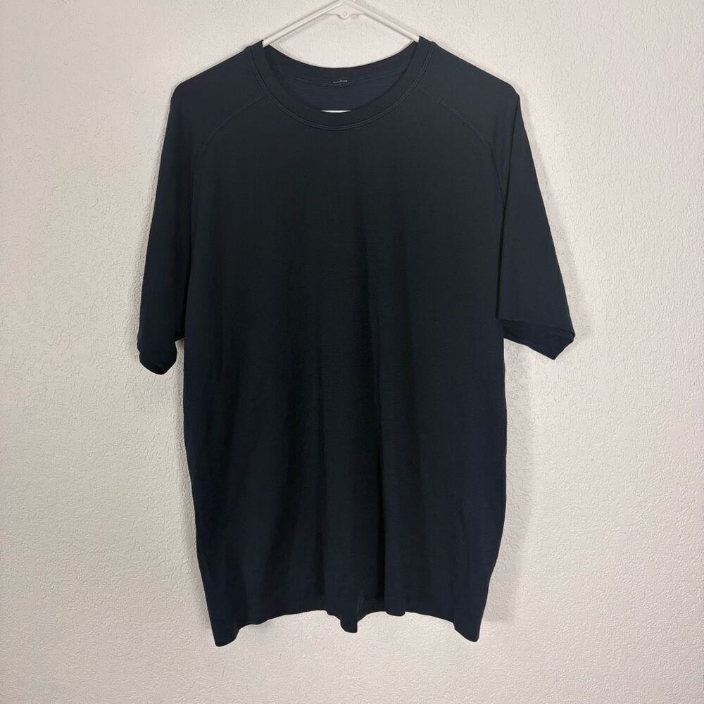 Lululemon Navy Blue Short Sleeve‎ Workout Top Men's Size XL